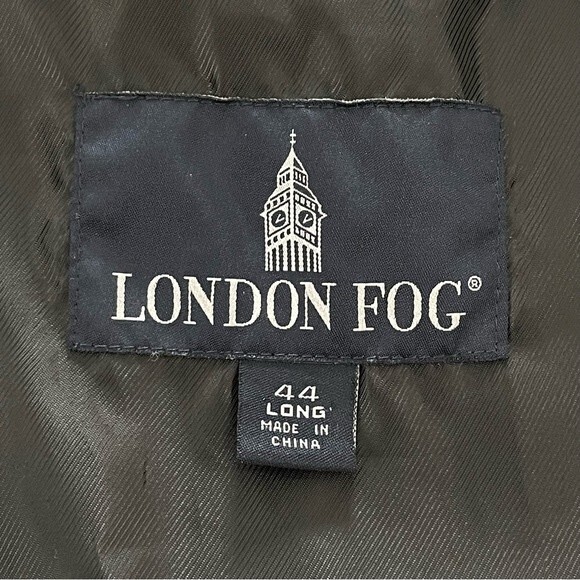 London Fog Men's Black Trench Coat with Zip in / out Liner Size 44 Long - Picture 15 of 15